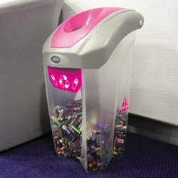 C-Thru Nexus&reg; 30 Recycling-Beh&auml;lter f&uuml;r Akkus