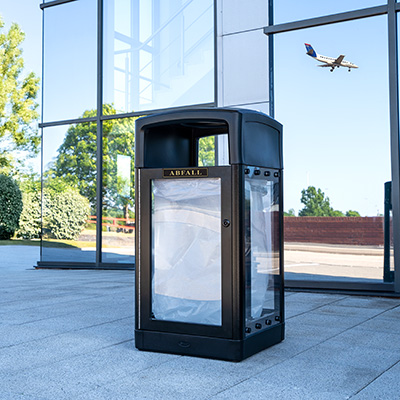 Origin&trade; Vision 110 durchsichtiger Sicherheitsabfallbeh&auml;lter Aus recycelten Materialien hergestellt