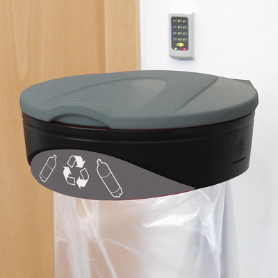 Soporte para bolsa de basura Orbis&trade; para pl&aacute;stico
