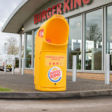 La poubelle Combo Delta&trade; con&ccedil;ue par Glasdon permet aux restaurants Burger King de collecter les d&eacute;chets &agrave; la source