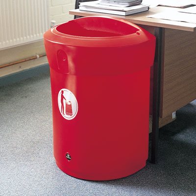 Poubelle int&eacute;rieure en demi-lune Delta&trade; - 90 litres
