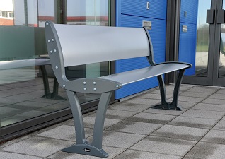 Alturo™ Seat in silver aluminium material with backrest placed outside modern building