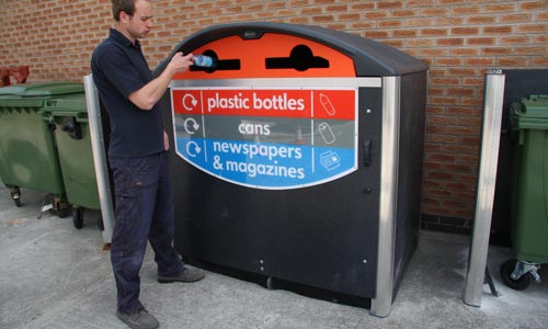 Modus container in use