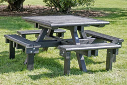 Pembridge Picnic Table