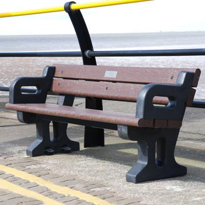 Phoenix&trade; Seat with Armrests