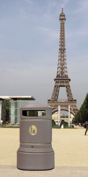 Plaza at the Eiffel Tower