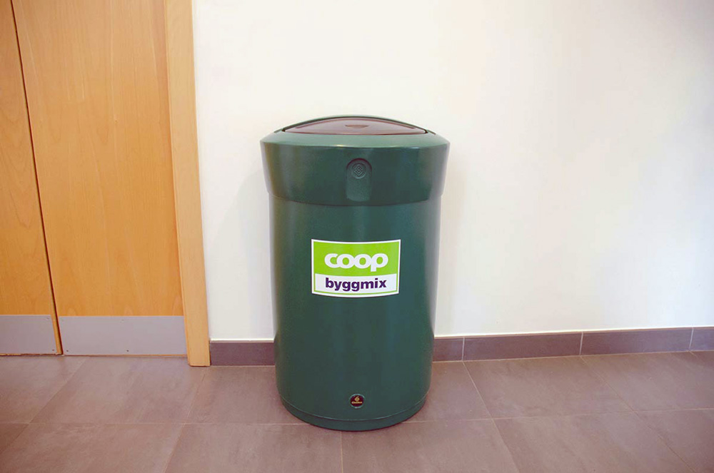 Envoy&trade; Litter Bin with personalised front graphic
