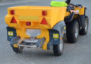 Cruiser™ 800 strooiwagen aanhanger in geel