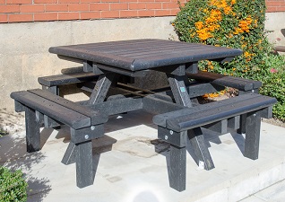 Pembridge™ 8 personen picknicktafel banke in gerecycled materiaal