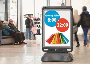 Stoepbord Advocate™ affichesdisplaybord buiten hotel reclame spa-behandelingen