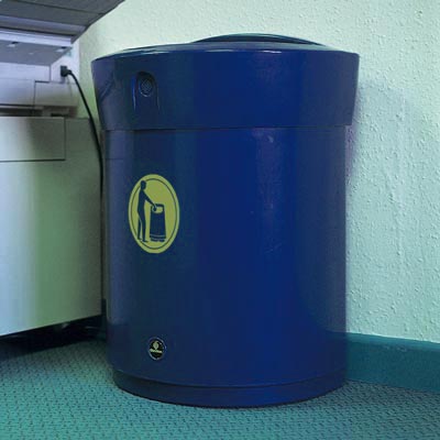 Envoy&trade; D-vormige afvalcontainer - 90 liter