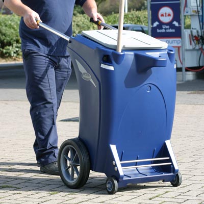 Skipper&trade; schoonmaakwagentje