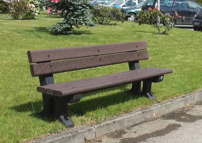 Ławki i stoły piknikowe