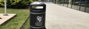 Glasdon, dumni dostawcy koszy dla Politechniki Wrocławskiej.