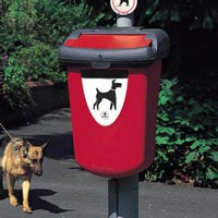 Toaleta dla ps&oacute;w Retriever 35&trade; w czerwonym