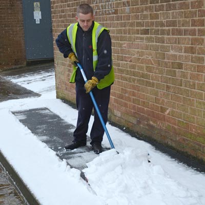 Sn&ouml;skyffel p&aring; hjul Snowscoop