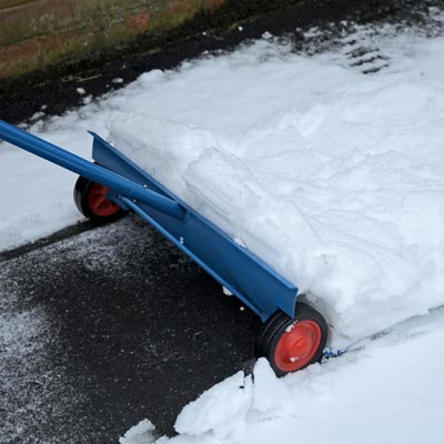Sn&ouml;skyffel p&aring; hjul Snowscoop