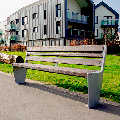 Vistra&trade; Parksoffa med bruna enviropol-spj&auml;lor
