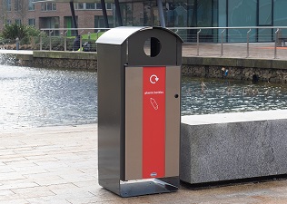 Electra Curve Outdoor Recycling Bin
