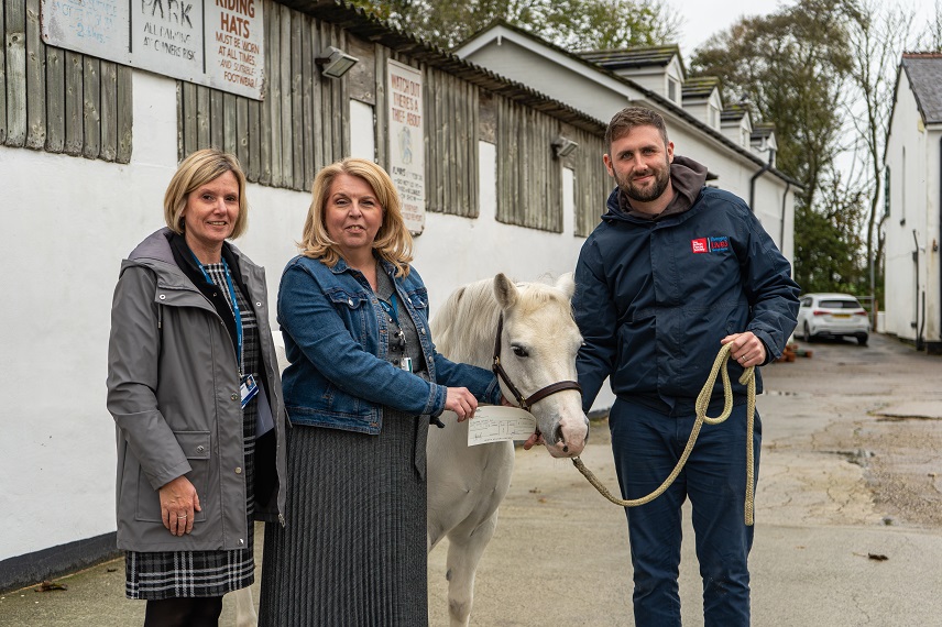 Midgeland Riding School Cheque Presentation