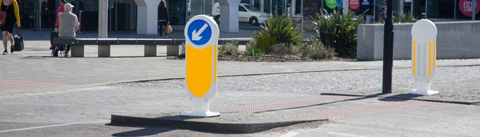 Signmaster Ultra in white with reflectors to front, side and reverse.