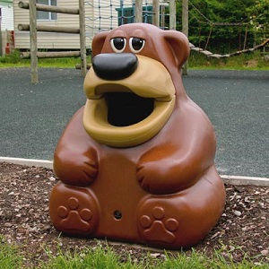 TidyBear Novelty Litter Bin in a park