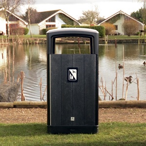 origin curve litter bin in park