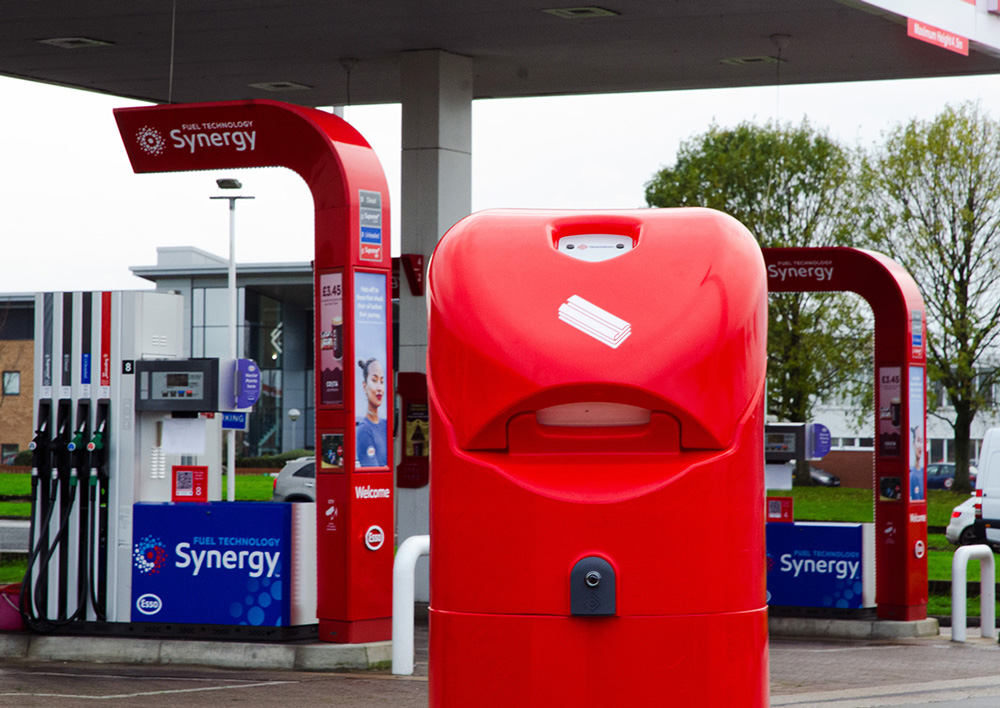  Auto-Mate&trade; Petrol Forecourt Bin with front graphic 