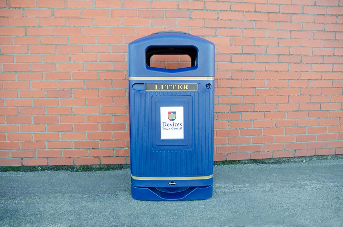 Glasdon Jubilee&trade; 110 Litter Bin with personalised front graphic