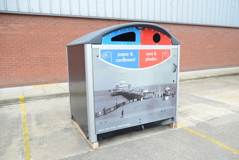 Modus&trade; 1280 with front graphic from artwork supplied by the customer and non-standard apertures