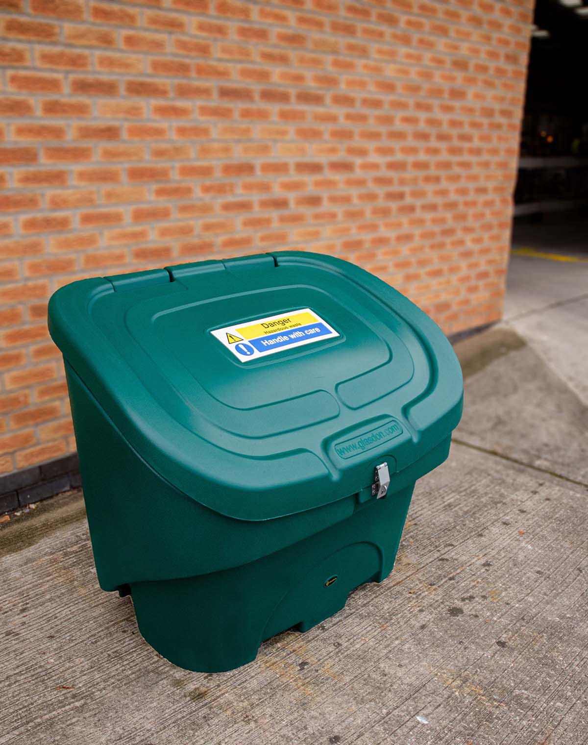 Nestor&trade; 400 Grit Bin with personalised front graphic