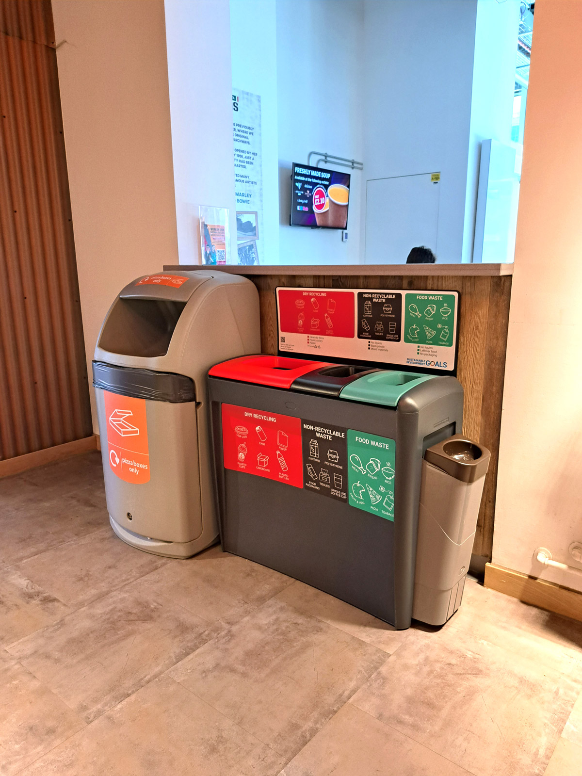 Nexus&reg; 140 and Nexus&reg; Evolution Trio Recycling Bins personalised graphics