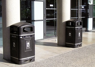 Glasdon Jubilee 29G Trash Can