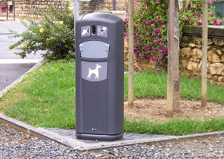 Retriever City Pet Waste Receptacle